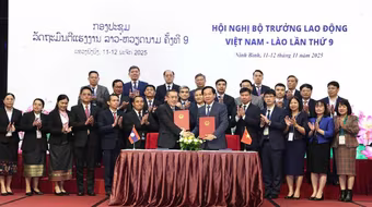 Thúc đẩy quan hệ hợp tác Việt Nam-Lào trong lĩnh vực lao động, người có công
