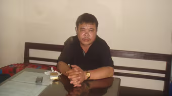 Hung hăng “giải cứu” xe tải phạm luật