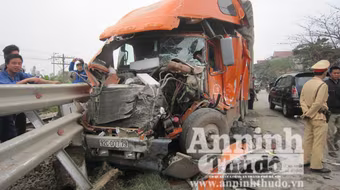 Liên tiếp xảy ra tai nạn kinh hoàng, hàng chục người bị thương