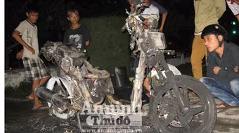 Lại bốc cháy xe SH đang chạy 