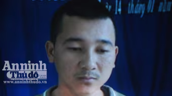 Chĩa súng vào đầu, cắt tóc vợ để thỏa cơn say