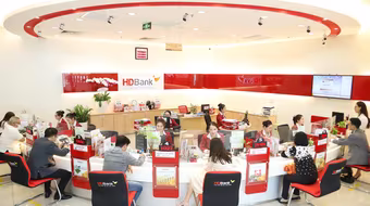 Lợi nhuận HDBank 6 tháng đầu năm vượt 5.300 tỷ đồng, hoàn thành 54% kế hoạch năm, nợ xấu riêng lẻ chỉ 0,93%