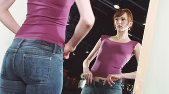 Nguy cơ từ quần áo bó