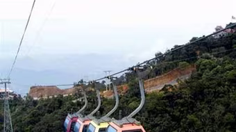 Bồng bềnh trên đỉnh Bà Nà