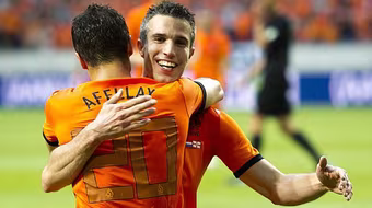 Lốc nổi thổi bay lính chì 