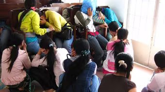 Lừa gái quê cho người Trung Quốc tuyển vợ 