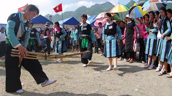 Người Mông vui ngày hội non sông 