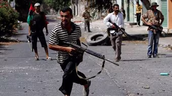 1 năm “hậu” Gaddafi, Libya vẫn bất ổn