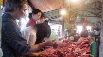 “Bội thực” thông tin về thực phẩm “bẩn"