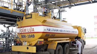 Khởi tố vụ buôn lậu xăng dầu tại Vinapco 
