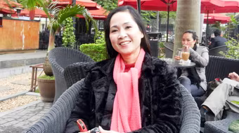 NSND Lan Hương… sau “cánh gà” 