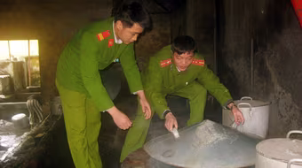 Chống rét ở chốn… “không ai muốn vào”