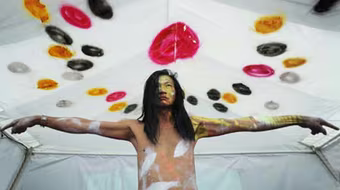 Đào Anh Khánh làm “Đáo xuân 8”