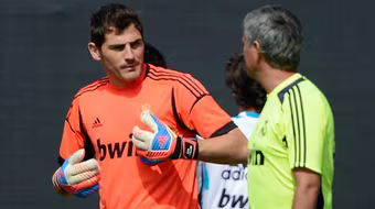 Mourinho phải ra đi