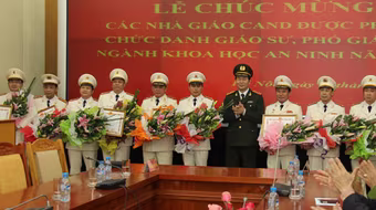 Gắn kết chặt chẽ lý luận với thực tiễn ngành Khoa học An ninh