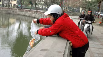 May thay, Tết ông Táo vẫn còn!