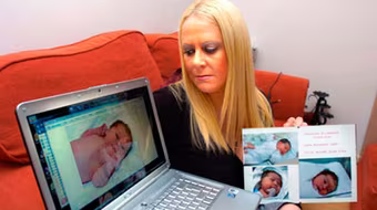 Lưu ý khi thơm trẻ