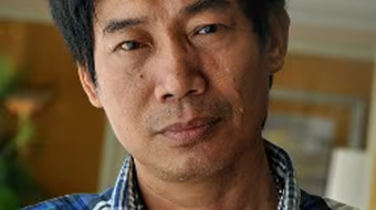 “Viết để thức tỉnh đám đàn ông dại dột”