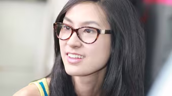 “Âm mưu giầy gót nhọn”