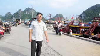 Thăm tàu đánh cá lớn nhất miền Bắc ở Vân Đồn