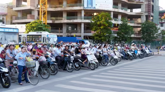 Nâng cao ý thức và trách nhiệm người tham gia giao thông