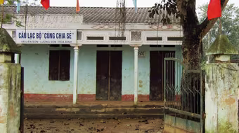 Bi kịch và tình yêu diệu kỳ ở... "xóm AIDS"