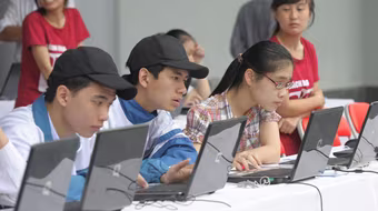 Thấp thỏm nguyện vọng 2