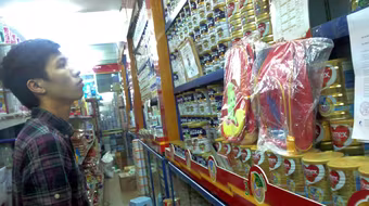 Vạ lây vì sữa ngoại nhiễm khuẩn gây độc