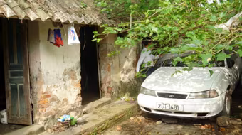 Người đàn ông chơi sang bị vợ ly hôn đòi trả phí... hao mòn