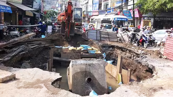 Vỡ đường ống, 4 phường mất nước sạch