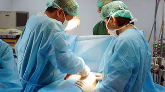 “Tôi bị chồng bỏ vì phẫu thuật ngực”