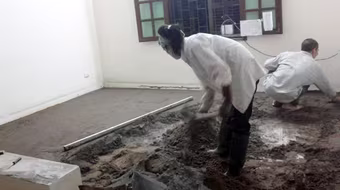 Méo mặt vì sửa nhà đón Tết