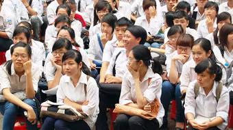 Đột phá thi cử để dạy thêm không còn là gánh nặng