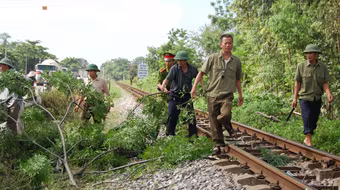 Kiên quyết giảm tai nạn, ùn tắc giao thông