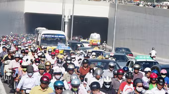 Hầm Kim Liên - vì sao hay ùn tắc?