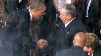 Thông điệp từ cái bắt tay