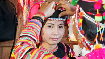 Nhộn nhịp ở cột mốc số 0