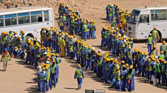 Chấn động: Hơn 400 công nhân bỏ mạng vì World Cup!