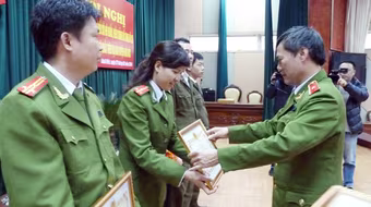 Hoàn thành thí điểm cấp đổi sổ hộ khẩu 