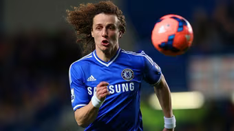 Barcelona nhắm Luiz thay Puyol