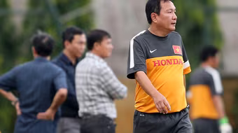 Ghế “nóng” lại bỏ không 