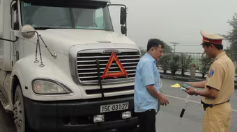 Sẽ xử lí doanh nghiệp không khám sức khỏe lái xe