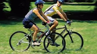 Đạp xe đạp gây tổn thương thận