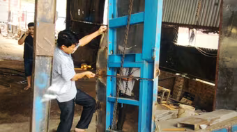 Siết khám xe, chủ phương tiện hành hung đăng kiểm viên