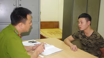 Nhắn hàng trăm tin đe dọa trước khi tạt axit vợ cũ