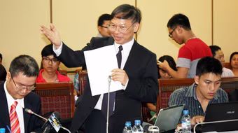 “Đất của tổ tiên chúng ta, làm gì có chuyện cướp không!”