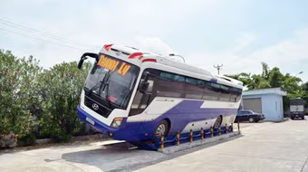 Hàng loạt vi phạm trên xe khách giường nằm