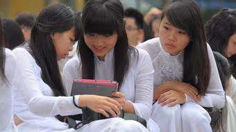 Khơi dậy tinh thần yêu nước trong đề thi cuối năm