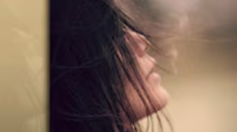 Tôi đang bối rối trước tình yêu của học trò