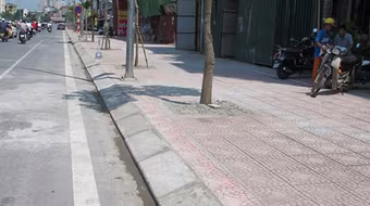 Không dùng tiền ngân sách sửa vỉa hè bị hỏng